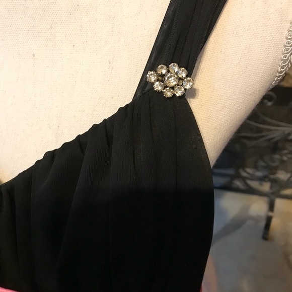 Trixxi Black and Pink Sash Formal Party Dress - Picture 3 of 5